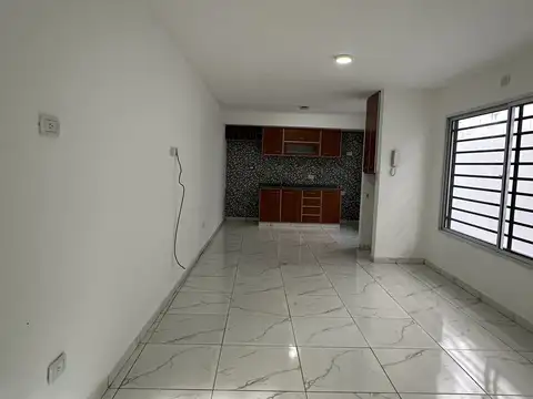 Departamento en Venta en Banfield, USD 77.000