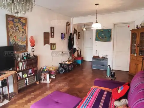 Uriburu, José E. 200