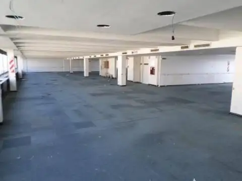 Oficina en Venta al Este