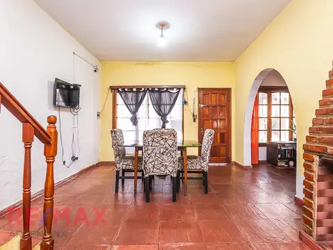 Casa 4 ambientes con 3 baños