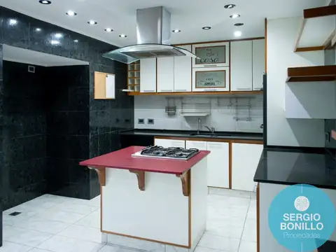 Depto Tipo Casa 3 ambientes con 3 baños