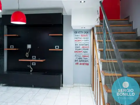 Depto Tipo Casa en Venta en Parque Avellaneda, USD 147.000
