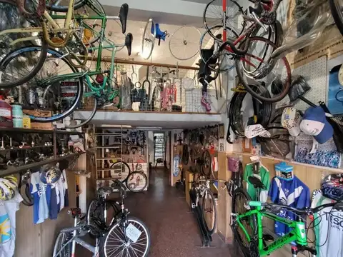 LOCAL CON VIVIENDA  RAMOS MEJIA  AV SAN MARTIN 1337