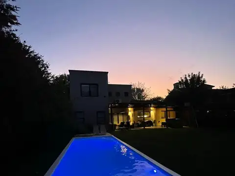 Casa en Alquiler Temporal de 4 dormitorios