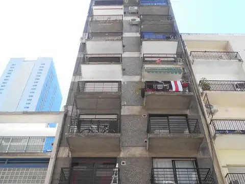 Venta exclusivo departamento de 3 ambientes amoblado y equipado en Retiro