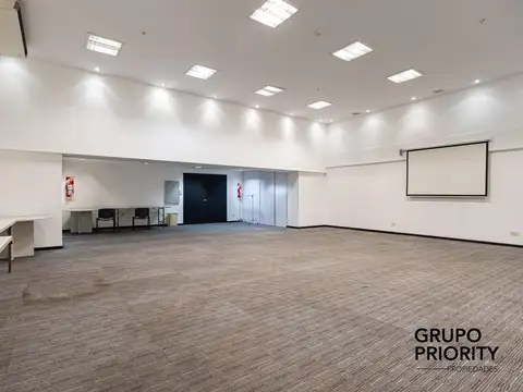 Oficina en alquiler con cochera en Puerto Madero