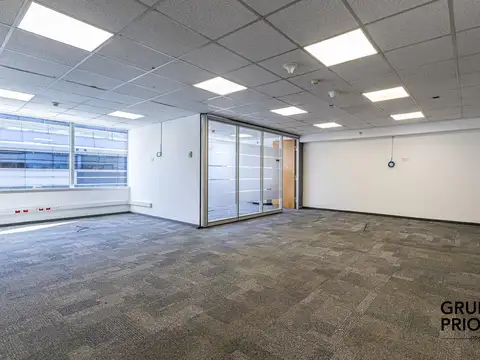 Oficina en alquiler con cochera en Puerto Madero