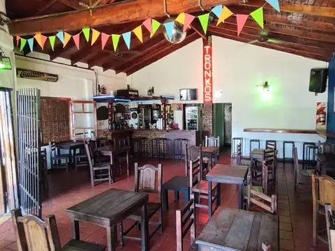 Local en Venta en Sarmiento, USD 207.000