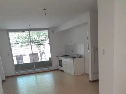 Departamento en Alquiler en Nuestra Señora De Lourdes, $ 290.000