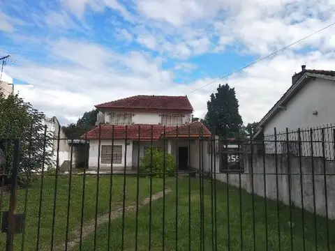 Casa - Venta - Argentina, Longchamps - Berazain 255