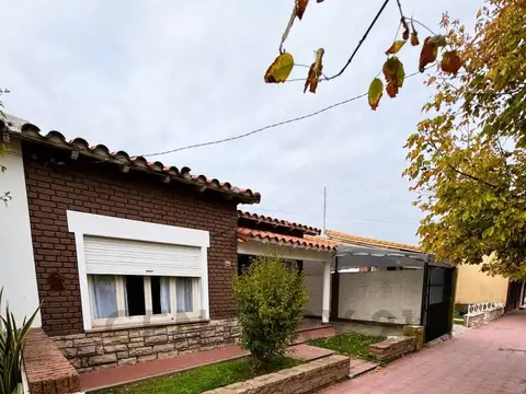 CASA AMPLIA EN VENTA -FINANCIACION- SAN RAFAEL
