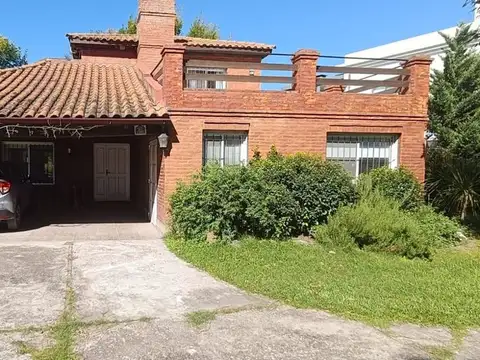 Alquiler Casa 3 dormitorios Barrio Cerrado