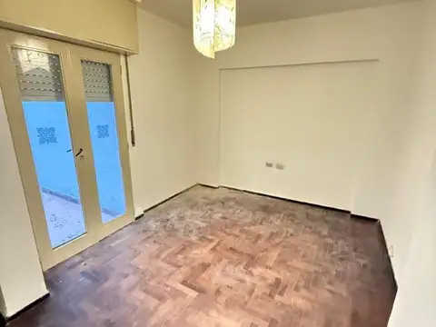 Independencia 553 , Piso PB