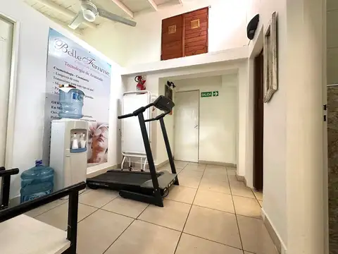 Oficina Monoambiente con 4 baños