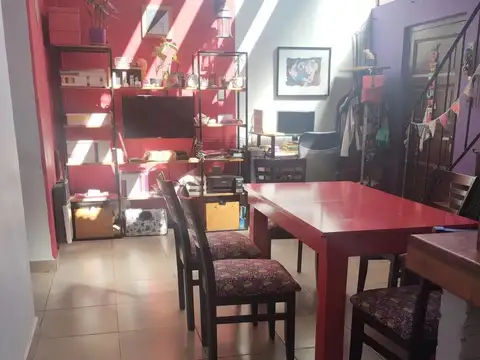 Depto Tipo Casa en Venta de 4 ambientes