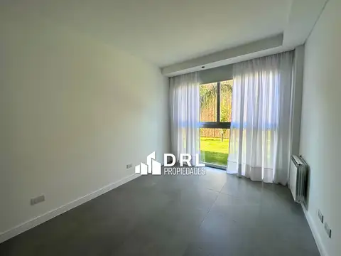 Departamento en Alquiler con 1 cocheras