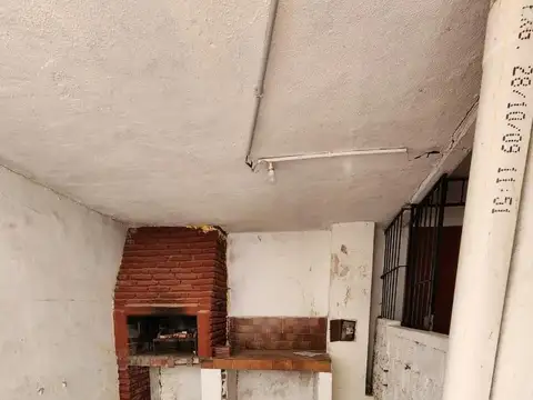 Depto Tipo Casa en Venta con 1 cocheras
