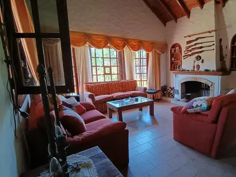 Casa 7 ambientes con 3 baños