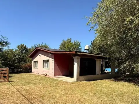 Casa Chalet  en Venta en Parque Jularó, Exaltación de la Cruz, G.B.A. Zona Norte