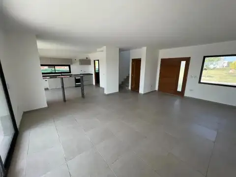 Casa en Venta en Belen De Escobar, USD 260.000