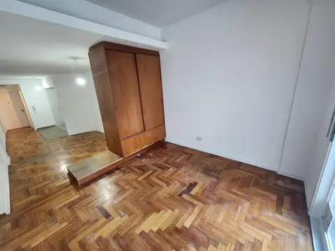 Fray Justo Santamaria Oro 3000, Piso 5