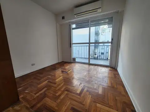 Monoambiente con balcon 36m2 excelente ubicacion