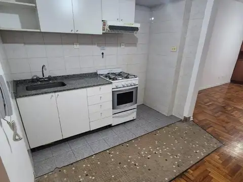 Fray Justo Santamaria Oro 3000, Piso 5