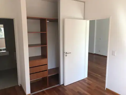 Av. Libertador al 2200