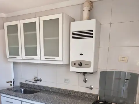 DEPARTAMENTO 3 AMBIENTES CON BALCÓN AL FRENTE– EXCELENTE ESTADO – MÑOR. PIAGGIO 95 P.5C AVELLANEDA