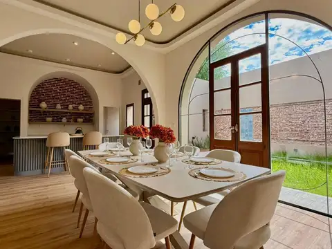 Casa en Venta en Nuestra Señora De Lourdes, USD 420.000