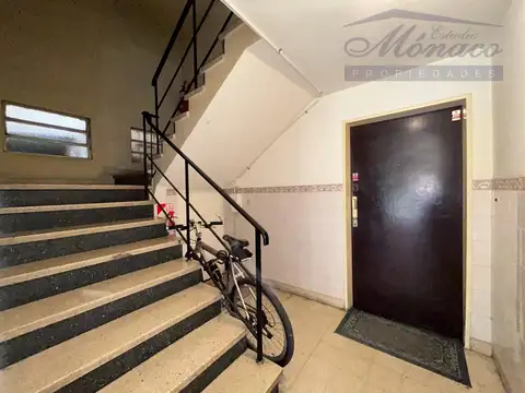 Depto Tipo Casa en Venta 50 años