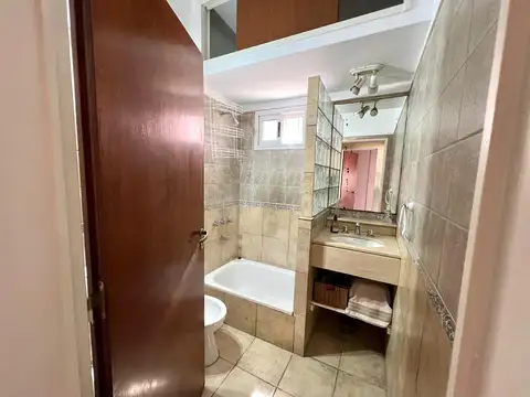 Casa de 5 Ambientes en Venta en Martínez