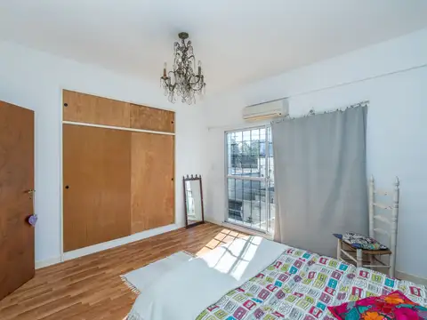 Depto Tipo Casa 3 ambientes con 2 baños