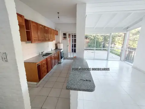 BC Pilar House km 54 Calle Champagnat 3 Dorm. 1 en Pb. Pileta. Jardin. Parrilla