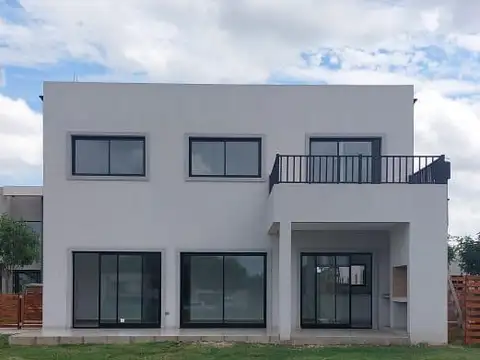 Casa en Venta en San Pablo, USD 218.000