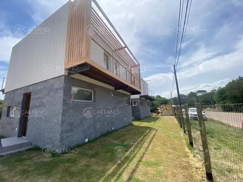 Casa en Venta en La Barra, USD 367.500