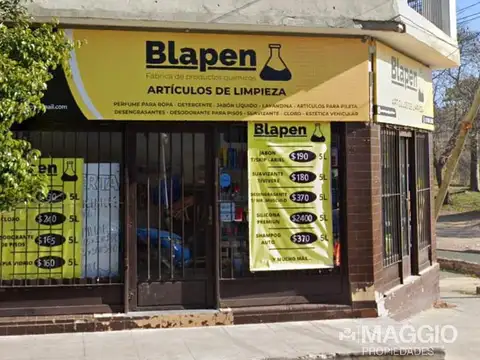 Rosales esquina  Derqui