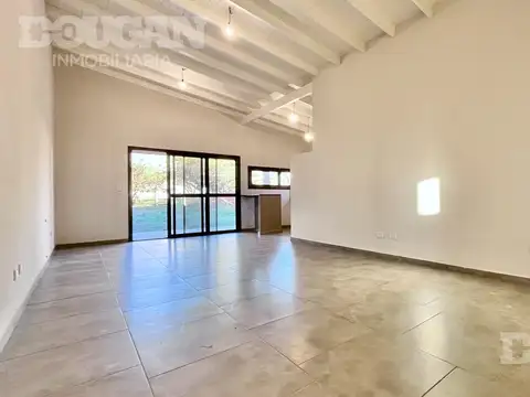 Casa en Venta al Oeste