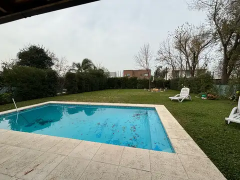 Casa en Venta en Pilar del Este - Santa Guadalupe, USD 215.000