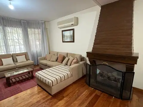 Depto Tipo Casa 5 ambientes con 3 baños