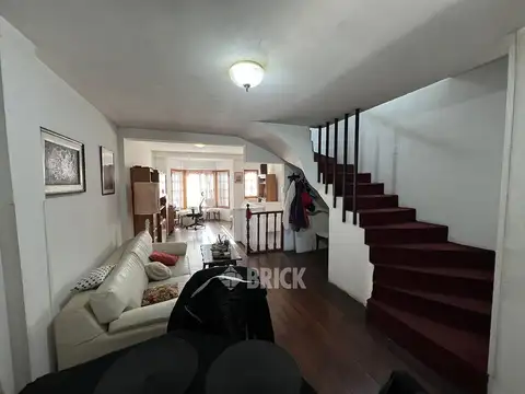 Casa 4 ambientes con 4 baños