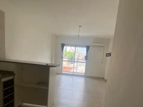 Av Belgrano 3600, Piso 4