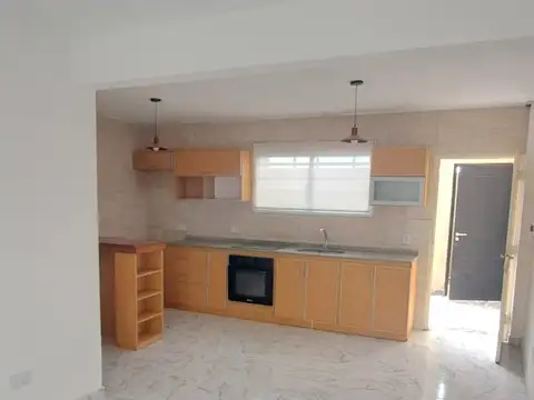 Departamento en Alquiler en Tablada, $ 480.000