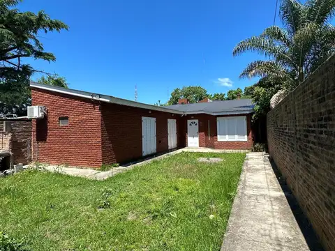 Galpon en Venta 43  mts Fondo