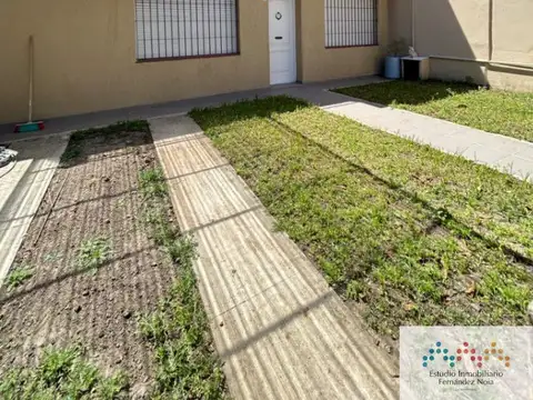 Depto Tipo Casa en Venta de 3 ambientes