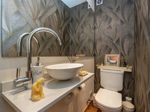 Depto Tipo Casa 4 ambientes con 3 baños