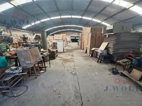 Galpon en Venta 55  mts Frente