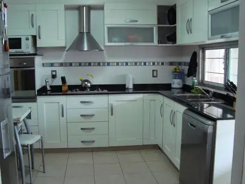 Casa en Alquiler de 3 dormitorios