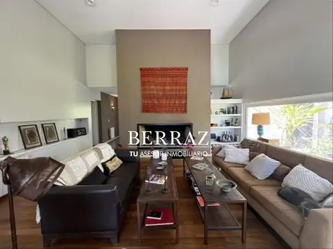 Casa 4 ambientes con 4 baños