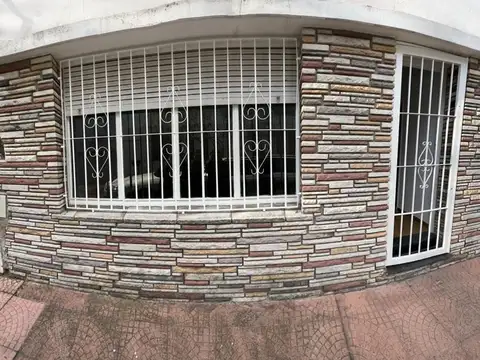 Evaristo Carriego 1100